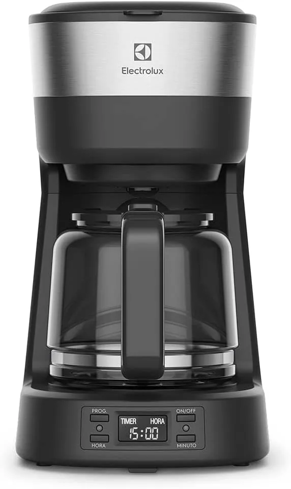 Cafeteira elétrica Electrolux ECM25 Experience com painel digital